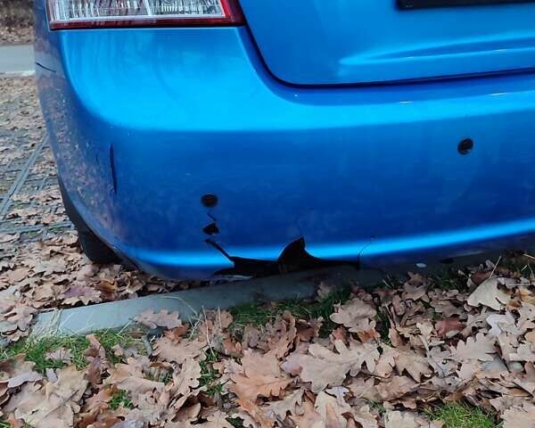 Синій Кіа Черато, об'ємом двигуна 1.98 л та пробігом 212 тис. км за 4200 $, фото 8 на Automoto.ua