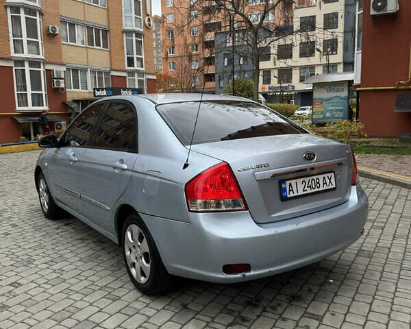 Синий Киа Черато, объемом двигателя 1.6 л и пробегом 280 тыс. км за 2750 $, фото 5 на Automoto.ua