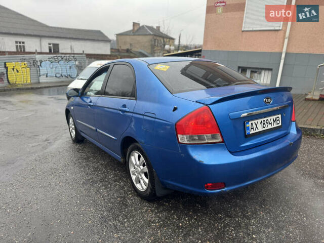 Синий Киа Черато, объемом двигателя 1.59 л и пробегом 258 тыс. км за 3000 $, фото 4 на Automoto.ua