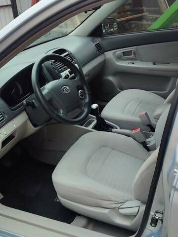 Синий Киа Черато, объемом двигателя 1.59 л и пробегом 161 тыс. км за 4200 $, фото 2 на Automoto.ua