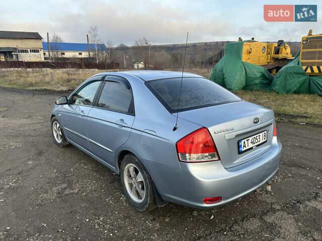 Синий Киа Черато, объемом двигателя 1.6 л и пробегом 192 тыс. км за 4400 $, фото 6 на Automoto.ua