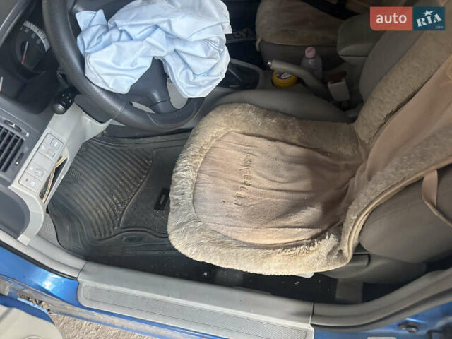 Синий Киа Черато, объемом двигателя 1.6 л и пробегом 140 тыс. км за 1400 $, фото 10 на Automoto.ua