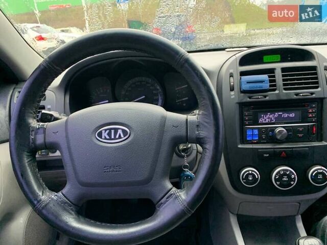 Синій Кіа Черато, об'ємом двигуна 1.6 л та пробігом 255 тис. км за 4600 $, фото 6 на Automoto.ua