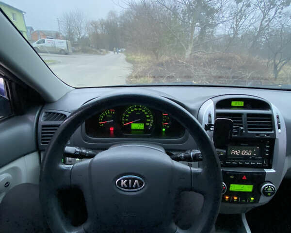 Синій Кіа Черато, об'ємом двигуна 1.59 л та пробігом 303 тис. км за 4400 $, фото 24 на Automoto.ua