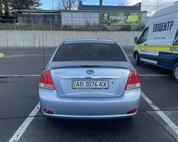 Синий Киа Черато, объемом двигателя 1.59 л и пробегом 297 тыс. км за 3499 $, фото 2 на Automoto.ua