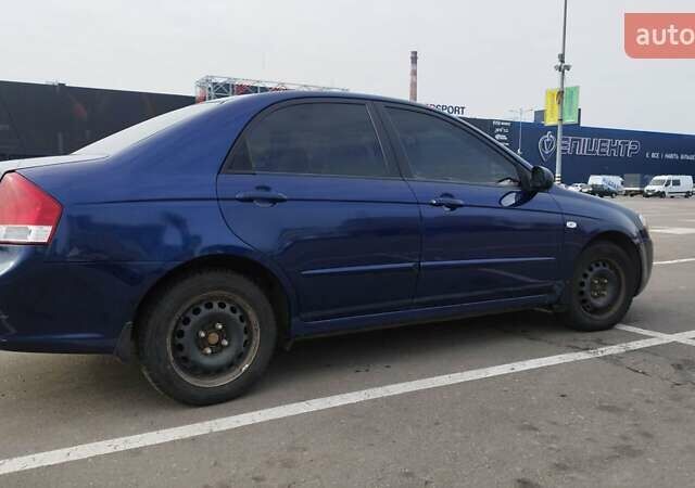 Синий Киа Черато, объемом двигателя 1.59 л и пробегом 253 тыс. км за 4700 $, фото 3 на Automoto.ua