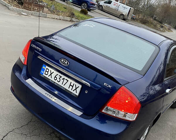 Синій Кіа Черато, об'ємом двигуна 1.59 л та пробігом 303 тис. км за 4400 $, фото 8 на Automoto.ua