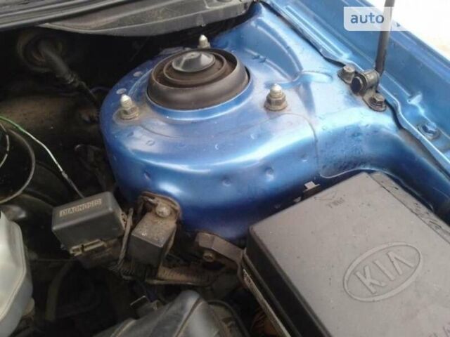 Синий Киа Черато, объемом двигателя 1.59 л и пробегом 220 тыс. км за 4700 $, фото 15 на Automoto.ua
