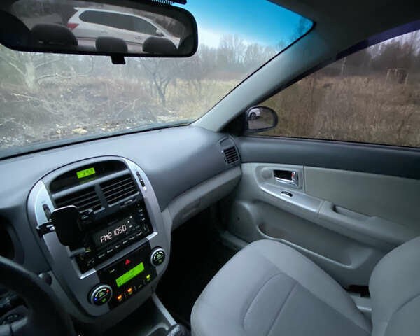 Синій Кіа Черато, об'ємом двигуна 1.59 л та пробігом 303 тис. км за 4400 $, фото 27 на Automoto.ua