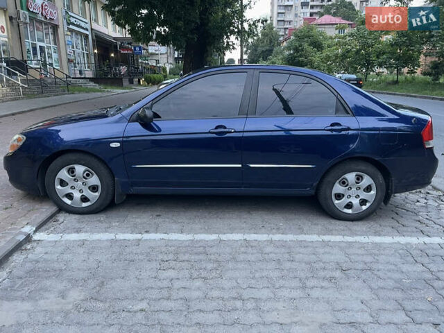 Киа Черато 2008 в Ровно на Automoto.ua Синий Киа Черато, объемом двигателя 1.58 л и пробегом 211 тыс. км за 4800 $, фото 4 на Automoto.ua