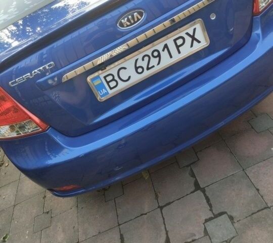 Синий Киа Черато, объемом двигателя 1.6 л и пробегом 163 тыс. км за 4500 $, фото 3 на Automoto.ua