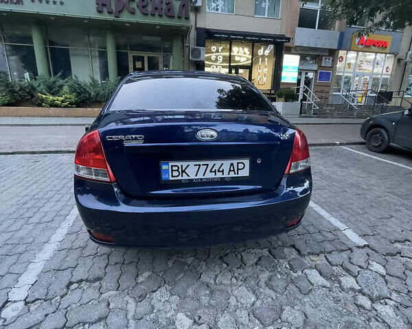 Киа Черато 2008 в Ровно на Automoto.ua Синий Киа Черато, объемом двигателя 1.58 л и пробегом 211 тыс. км за 4800 $, фото 3 на Automoto.ua