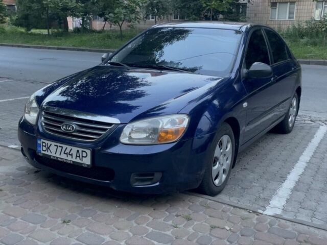 Синий Киа Черато, объемом двигателя 1.6 л и пробегом 211 тыс. км за 4800 $, фото 1 на Automoto.ua