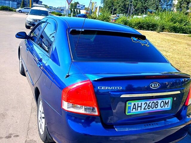 Синій Кіа Черато, об'ємом двигуна 1.6 л та пробігом 205 тис. км за 4500 $, фото 1 на Automoto.ua
