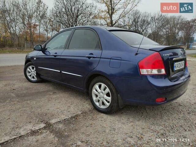 Синий Киа Черато, объемом двигателя 1.98 л и пробегом 246 тыс. км за 4400 $, фото 11 на Automoto.ua