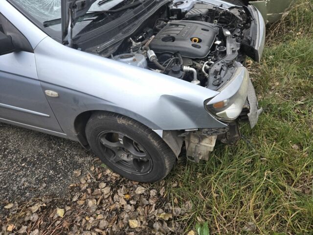 Синий Киа Черато, объемом двигателя 0 л и пробегом 190 тыс. км за 2499 $, фото 3 на Automoto.ua