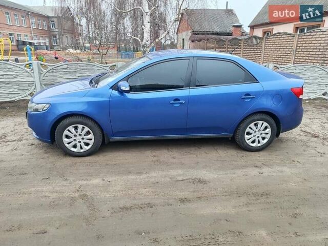 Синій Кіа Черато, об'ємом двигуна 2 л та пробігом 133 тис. км за 7200 $, фото 8 на Automoto.ua