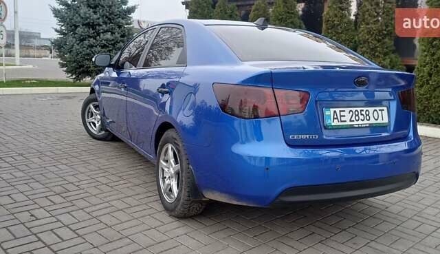 Синий Киа Черато, объемом двигателя 1.59 л и пробегом 240 тыс. км за 6450 $, фото 7 на Automoto.ua