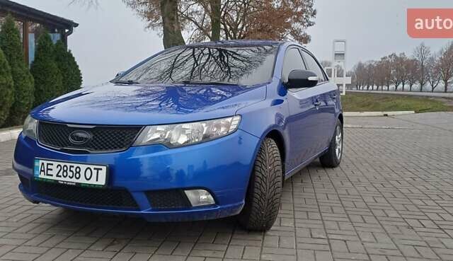 Синий Киа Черато, объемом двигателя 1.59 л и пробегом 240 тыс. км за 6450 $, фото 9 на Automoto.ua