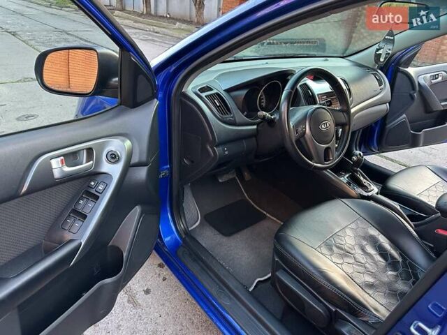Синий Киа Черато, объемом двигателя 1.59 л и пробегом 140 тыс. км за 9200 $, фото 25 на Automoto.ua