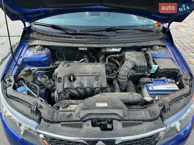 Синий Киа Черато, объемом двигателя 1.59 л и пробегом 140 тыс. км за 9200 $, фото 58 на Automoto.ua