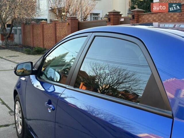 Синий Киа Черато, объемом двигателя 1.59 л и пробегом 140 тыс. км за 9200 $, фото 9 на Automoto.ua