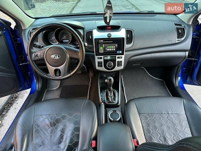 Синий Киа Черато, объемом двигателя 1.59 л и пробегом 140 тыс. км за 9200 $, фото 24 на Automoto.ua