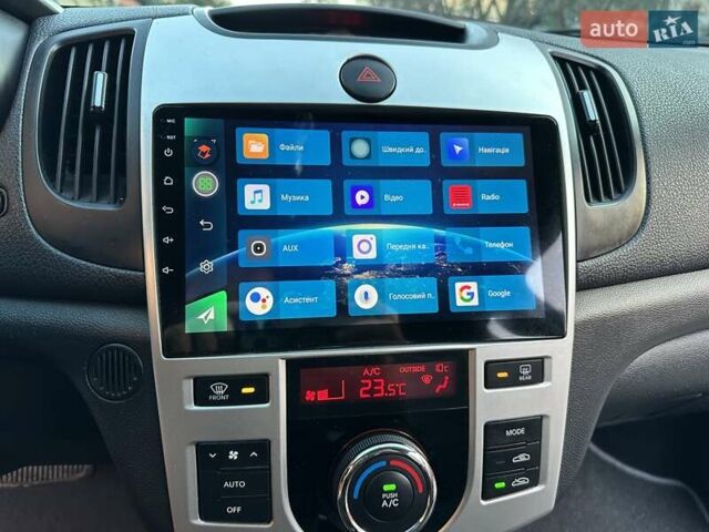 Синий Киа Черато, объемом двигателя 1.59 л и пробегом 140 тыс. км за 9200 $, фото 34 на Automoto.ua