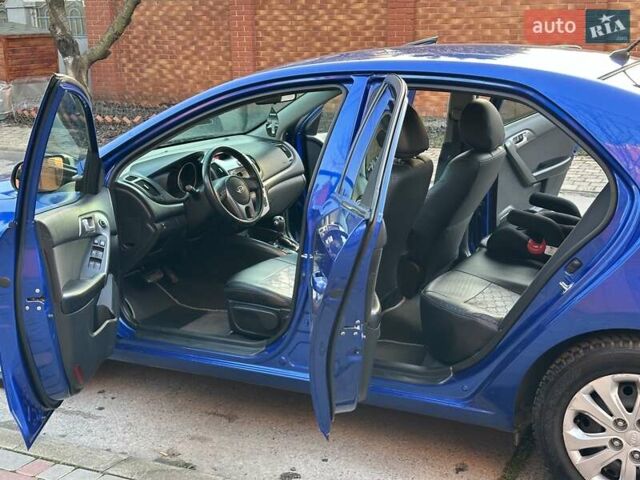 Синий Киа Черато, объемом двигателя 1.59 л и пробегом 140 тыс. км за 9200 $, фото 23 на Automoto.ua