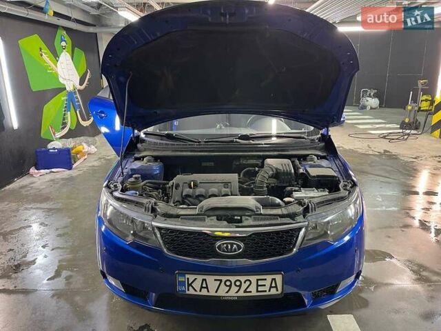 Синий Киа Черато, объемом двигателя 1.6 л и пробегом 160 тыс. км за 8300 $, фото 7 на Automoto.ua