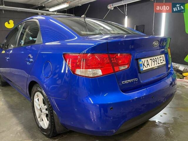 Синий Киа Черато, объемом двигателя 1.6 л и пробегом 160 тыс. км за 8300 $, фото 6 на Automoto.ua