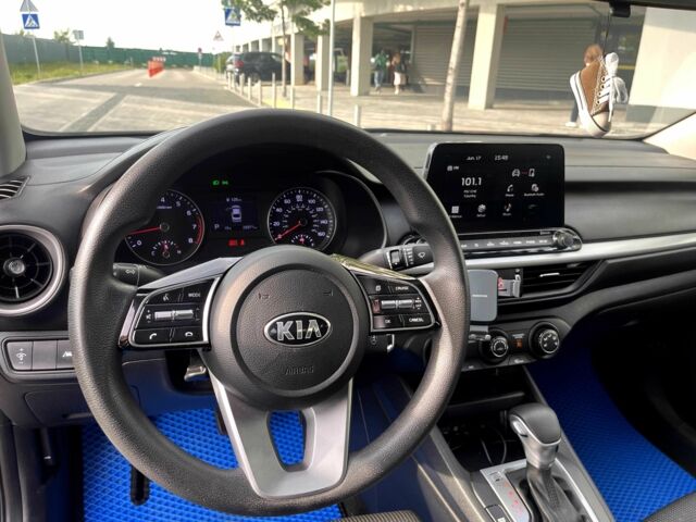 Синий Киа Черато, объемом двигателя 2 л и пробегом 45 тыс. км за 358 $, фото 5 на Automoto.ua