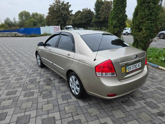 Зеленый Киа Черато, объемом двигателя 0 л и пробегом 47 тыс. км за 6500 $, фото 10 на Automoto.ua