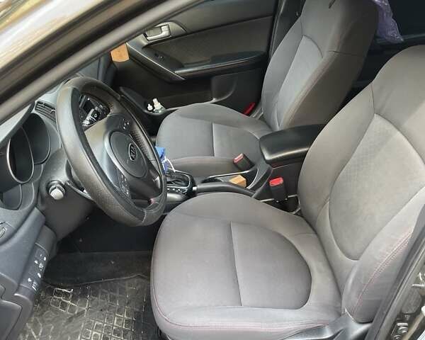 Зеленый Киа Черато, объемом двигателя 1.98 л и пробегом 180 тыс. км за 9000 $, фото 8 на Automoto.ua