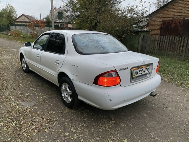 Білий Кіа Кларус, об'ємом двигуна 0 л та пробігом 200 тис. км за 885 $, фото 2 на Automoto.ua