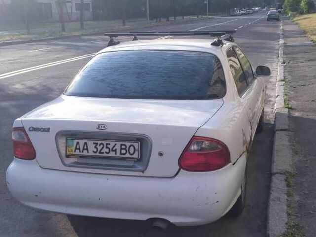 Белый Киа Кларус, объемом двигателя 0 л и пробегом 1 тыс. км за 500 $, фото 1 на Automoto.ua