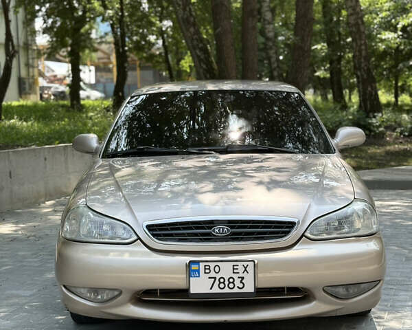 Бежевий Кіа Кларус, об'ємом двигуна 2 л та пробігом 239 тис. км за 2550 $, фото 1 на Automoto.ua