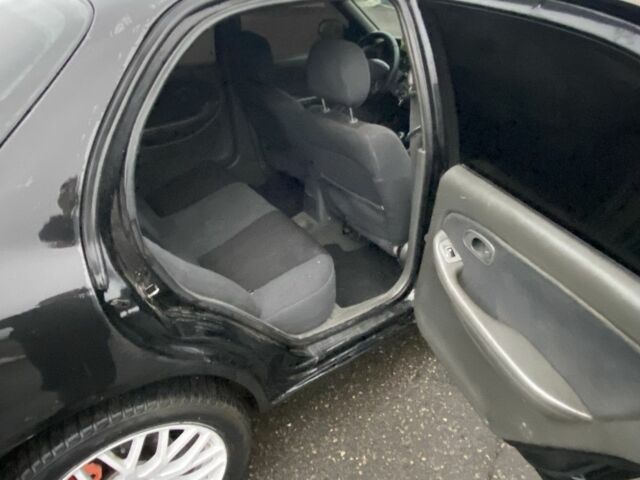 Чорний Кіа Кларус, об'ємом двигуна 2 л та пробігом 300 тис. км за 1600 $, фото 10 на Automoto.ua