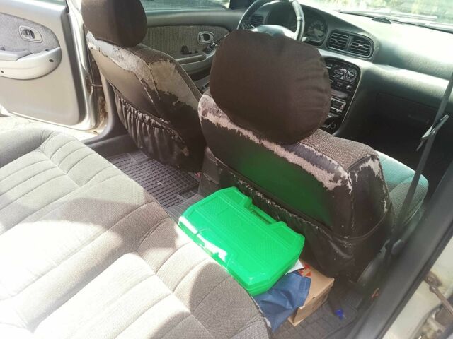 Сірий Кіа Кларус, об'ємом двигуна 2 л та пробігом 380 тис. км за 1600 $, фото 2 на Automoto.ua