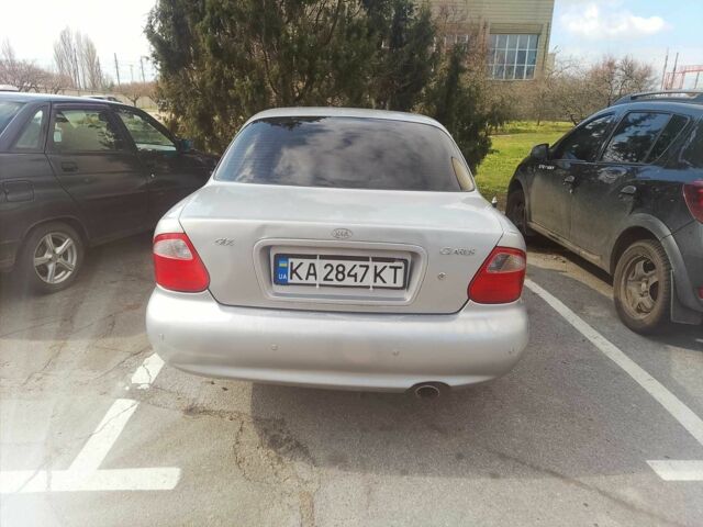 Сірий Кіа Кларус, об'ємом двигуна 2 л та пробігом 380 тис. км за 1600 $, фото 6 на Automoto.ua