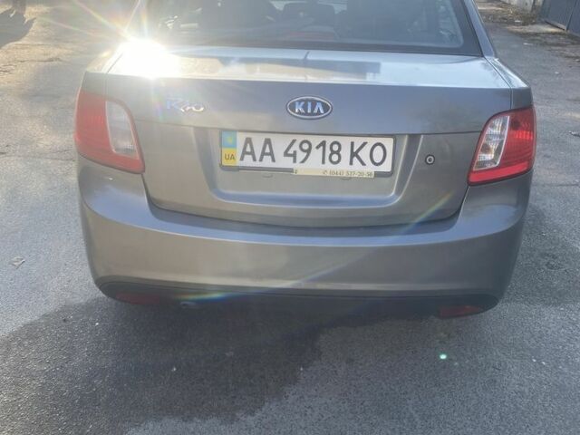 Серый Киа Кларус, объемом двигателя 1.4 л и пробегом 179 тыс. км за 4000 $, фото 4 на Automoto.ua