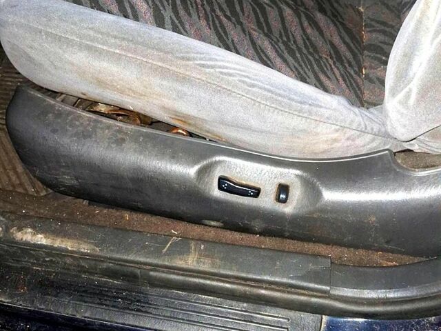 Синій Кіа Кларус, об'ємом двигуна 2 л та пробігом 270 тис. км за 2500 $, фото 3 на Automoto.ua