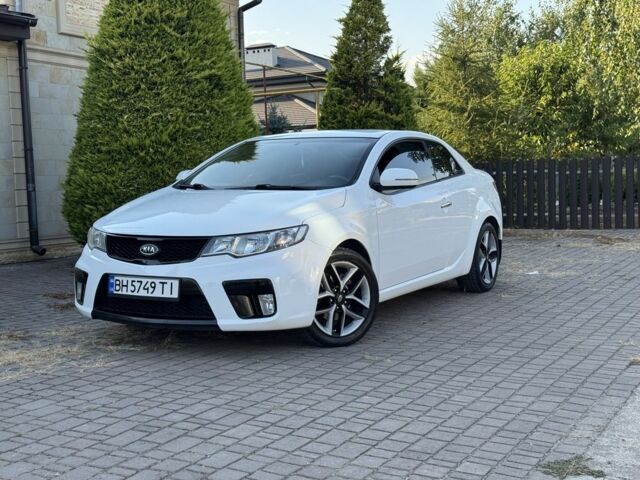 Кіа Інша 2012 у Одесі на Automoto.ua Білий Кіа Інша, об'ємом двигуна 2 л та пробігом 131 тис. км за 8200 $, фото 7 на Automoto.ua