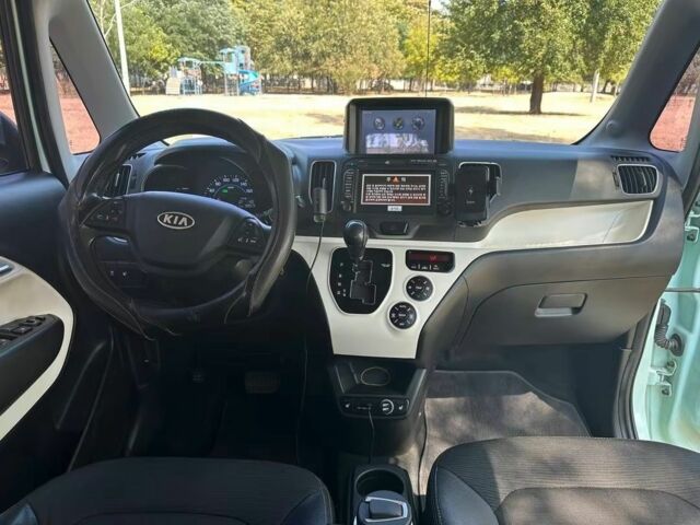 Белый Киа Другая, объемом двигателя 0 л и пробегом 90 тыс. км за 4500 $, фото 5 на Automoto.ua