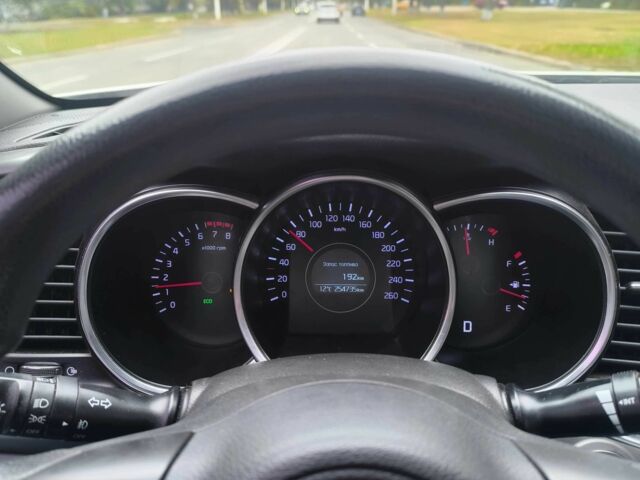 Белый Киа Другая, объемом двигателя 2 л и пробегом 255 тыс. км за 9200 $, фото 12 на Automoto.ua