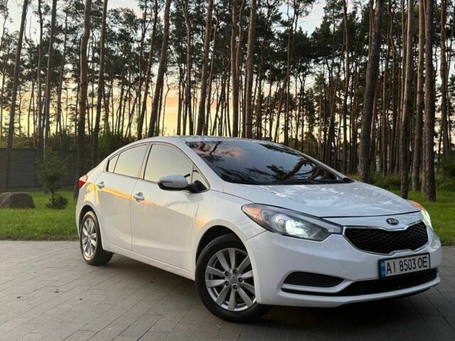 Киа Другая 2013 в Житомире на Automoto.ua Белый Киа Другая, объемом двигателя 1.8 л и пробегом 230 тыс. км за 7600 $, фото 1 на Automoto.ua