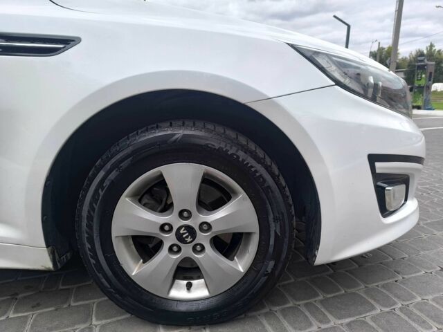 Белый Киа Другая, объемом двигателя 2 л и пробегом 255 тыс. км за 9200 $, фото 13 на Automoto.ua