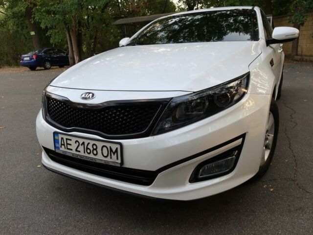 Белый Киа Другая, объемом двигателя 2 л и пробегом 202 тыс. км за 11800 $, фото 1 на Automoto.ua