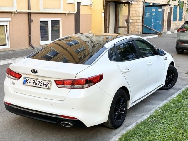 Белый Киа Другая, объемом двигателя 2 л и пробегом 235 тыс. км за 12200 $, фото 12 на Automoto.ua