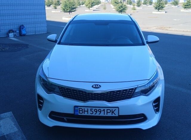 Білий Кіа Інша, об'ємом двигуна 2 л та пробігом 270 тис. км за 11000 $, фото 2 на Automoto.ua